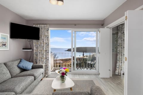 House, Accessible | Interior