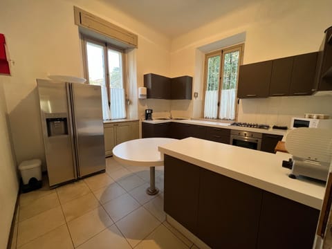 Royal Cabin | Shared kitchen | Shared fridge, microwave, espresso maker, coffee/tea maker
