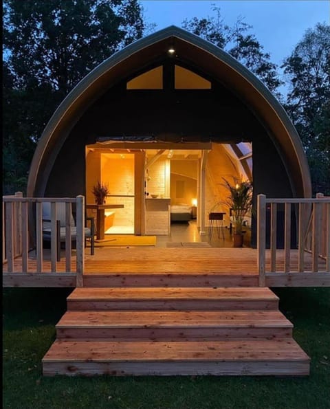 Tent | Exterior