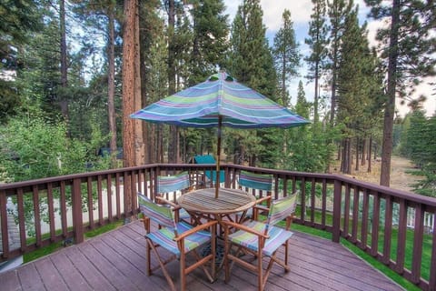 House, 4 Bedrooms | Outdoor dining