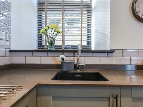 Fridge, dishwasher, electric kettle, toaster