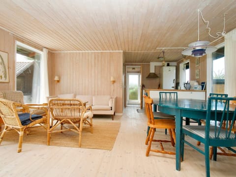 House | Dining
