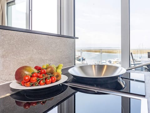 Apartment | Dining