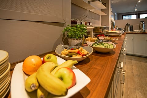Daily buffet breakfast (EUR 19.50 per person)