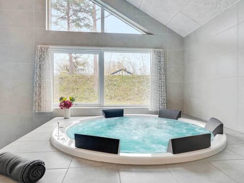 House | Spa treatment