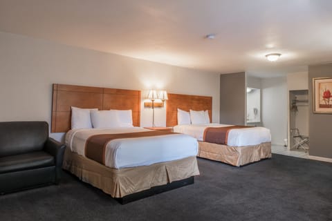 Desk, blackout drapes, iron/ironing board, free WiFi