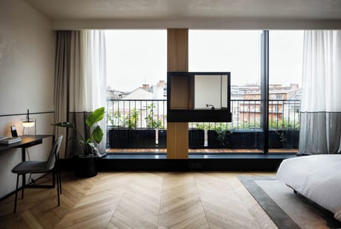 Room, 1 King Bed (Sunkissed) | Premium bedding, down comforters, pillowtop beds, minibar