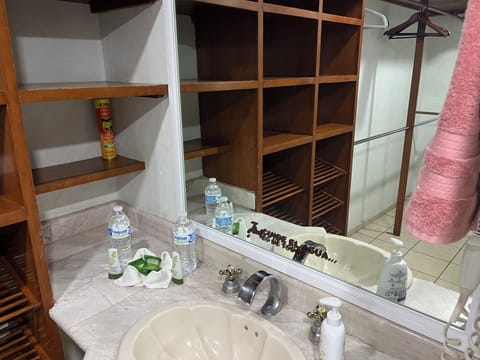 Standard Double Room, 1 King Bed, Refrigerator & Microwave, Courtyard View | Bathroom | Shower, rainfall showerhead, hair dryer, towels