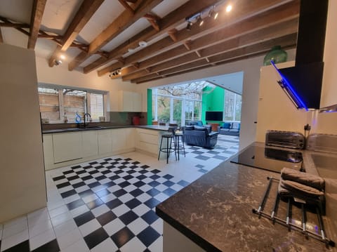 Fridge, dishwasher, electric kettle, toaster