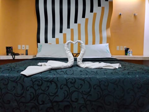 Basic Double Room | Free WiFi, bed sheets