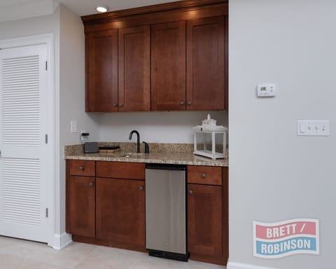 Condo, 4 Bedrooms | Interior