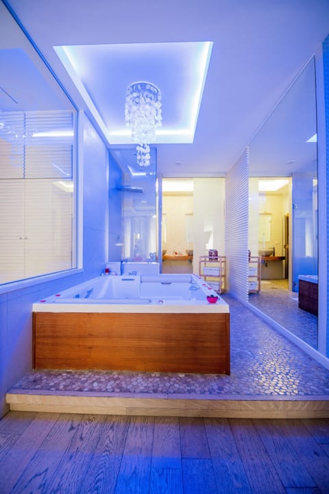 Superior Double Room | Private spa tub