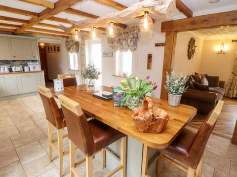 Cottage | Interior