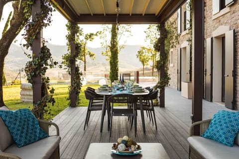 House, Smoking | 7 bedrooms, high-speed internet