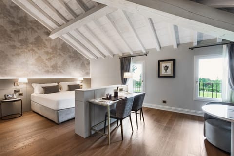 House, Accessible, Smoking | 5 bedrooms, soundproofing, high-speed internet