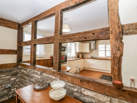 Cottage | Interior
