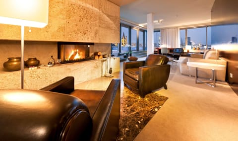 Presidential Suite | Dining room