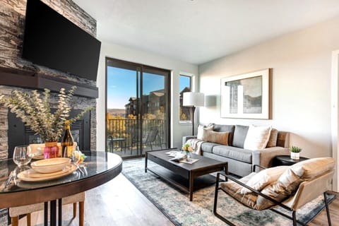 Condo, 2 Bedrooms (MAS-2062) | Living area | 50-inch TV with digital channels