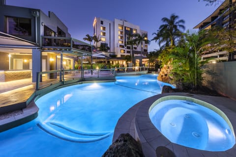 Outdoor pool, pool umbrellas, sun loungers