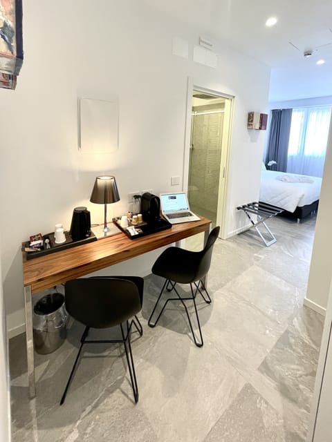 Deluxe Room | Down comforters, memory foam beds, free minibar, in-room safe