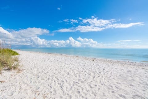 House, 4 Bedrooms | Beach