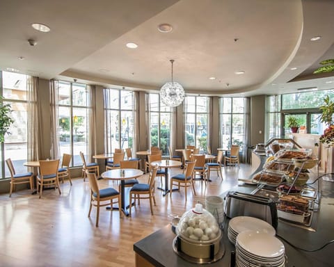 Free daily full breakfast