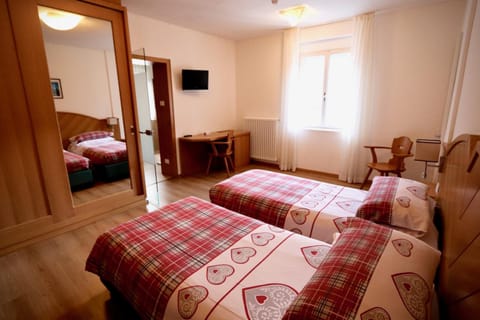 In-room safe, desk, cribs/infant beds, free WiFi
