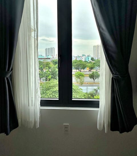 Standard Room | 1 bedroom, individually decorated, individually furnished, desk