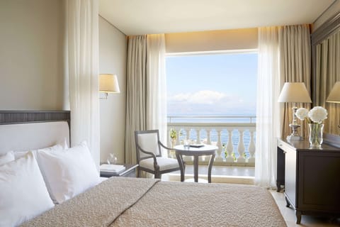 Deluxe Room Sea View | In-room safe, free WiFi, bed sheets
