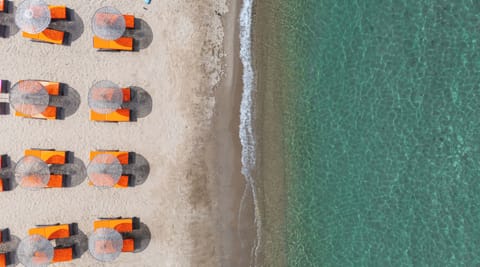 Private beach nearby, free beach shuttle, free beach cabanas