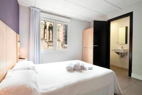 Standard Room | Down comforters, soundproofing, free WiFi, bed sheets