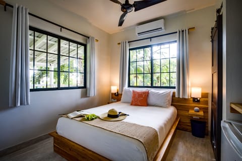 Deluxe Single Room | Egyptian cotton sheets, premium bedding, down comforters