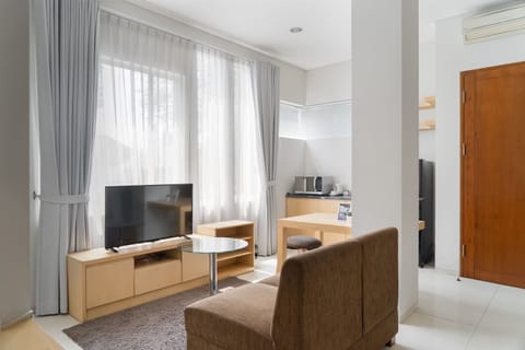 Junior Studio Suite | Desk, free WiFi, bed sheets