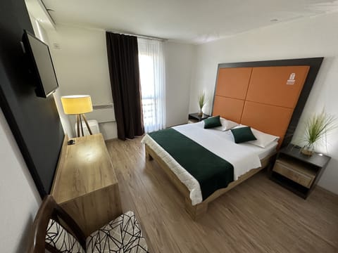 Deluxe Room | Desk, laptop workspace, soundproofing, free WiFi