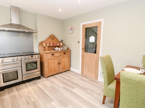 Fridge, dishwasher, electric kettle, toaster