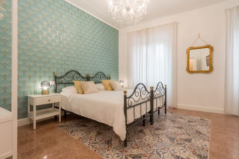 Superior Double or Twin Room | Desk, laptop workspace, soundproofing, free WiFi