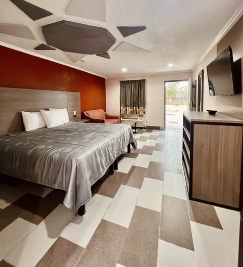Standard Single Room | Blackout drapes, soundproofing, free WiFi, bed sheets