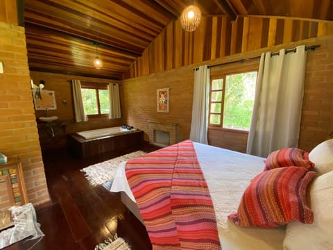 Luxury Double Room | Minibar, blackout drapes, bed sheets