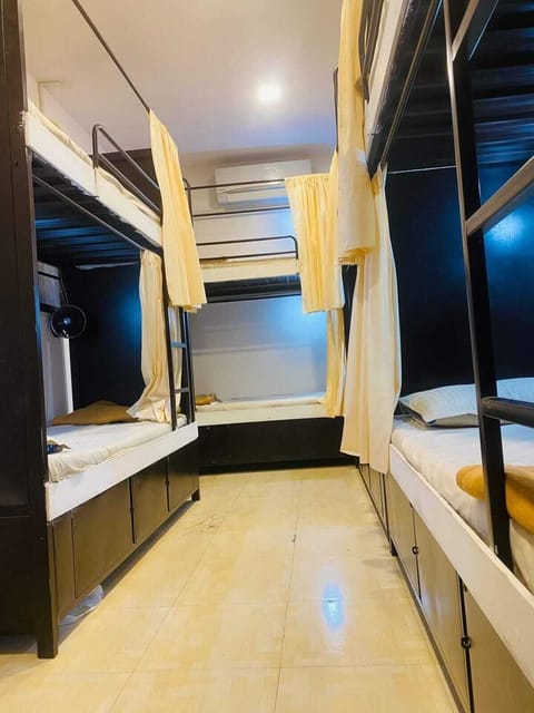 Shared Dormitory | Soundproofing, free WiFi