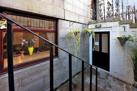 House | Exterior detail