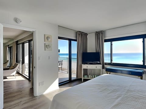2 bedrooms, individually decorated, individually furnished, free WiFi