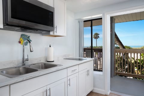 Superior Studio Suite, Multiple Beds, Ocean View, Beachfront | Private kitchen | Full-size fridge, microwave, stovetop, coffee/tea maker