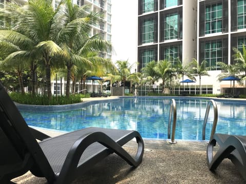 2 outdoor pools, sun loungers