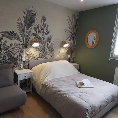 Comfort Double Room | Premium bedding, pillowtop beds, desk, soundproofing