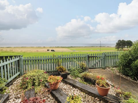 Cottage | Property grounds