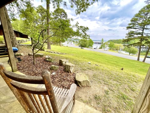 Room, 1 Bedroom | Property grounds