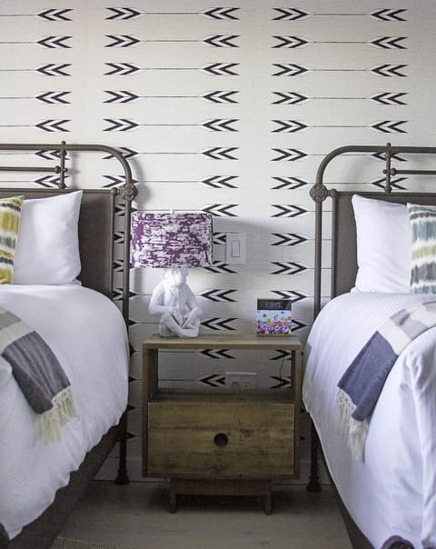 Classic Double Room | Hypo-allergenic bedding, iron/ironing board, free WiFi, bed sheets