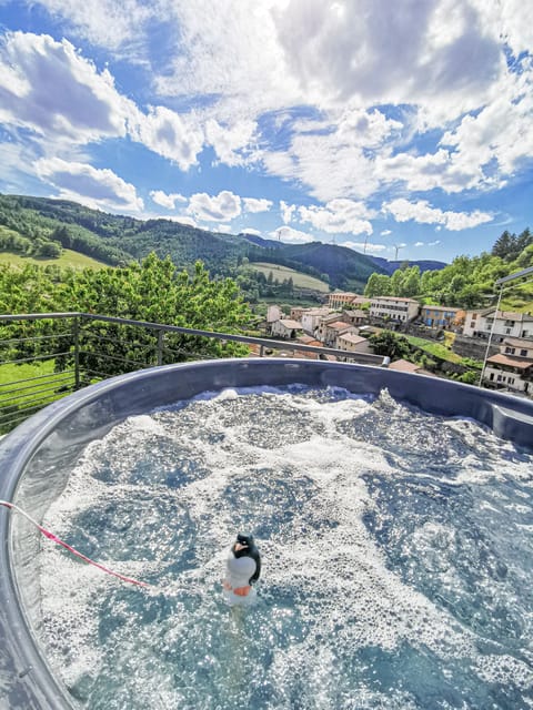 Hot tub, massages