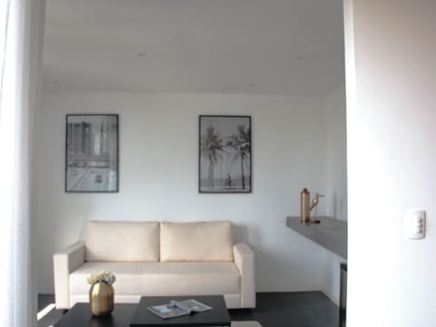 Double Room, 1 Queen Bed | Free WiFi