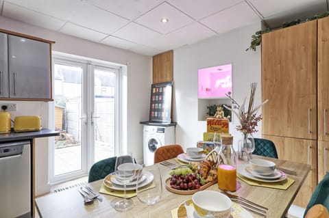 House | Dining